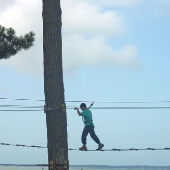 Centre de vacances Adrien Roche | accrobranche sejours de vacances enfants ados royan Charente Maritime