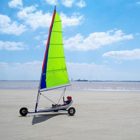 Centre de vacances Adrien Roche | séjour vacances enfants et ados char a voile